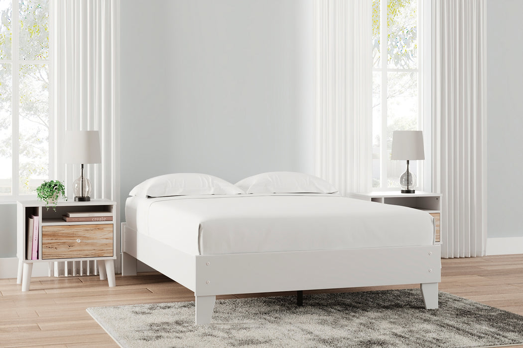 Piperton Platform Bed