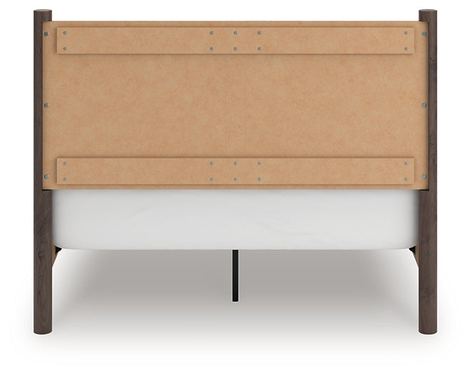 Pamytta  Panel Bed