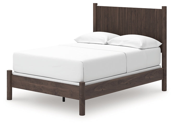 Pamytta  Panel Bed