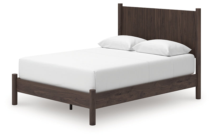 Pamytta  Panel Platform Bed
