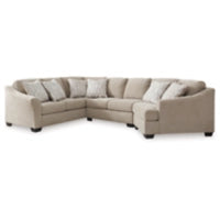 Brogan Bay 3-Piece Sectional with Cuddler