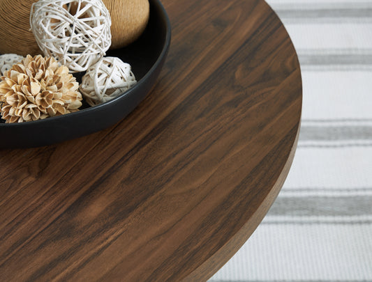 Elbrynn Occasional end Table (1/CN)
