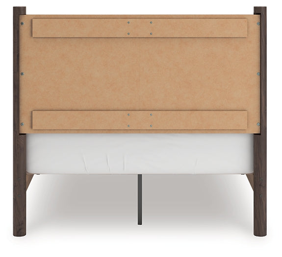 Pamytta  Panel Platform Bed