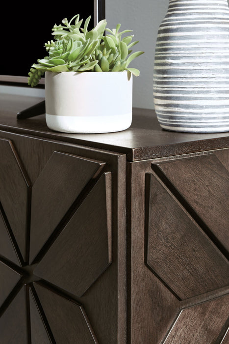 Chasinfield Extra Large TV Stand Huntsville Furniture Outlet