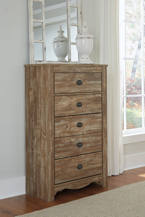 Divakar Accent Mirror Huntsville Furniture Outlet