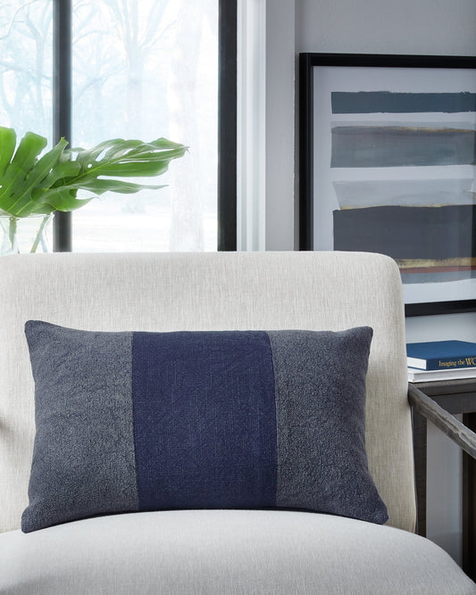 Dovinton Pillow Huntsville Furniture Outlet