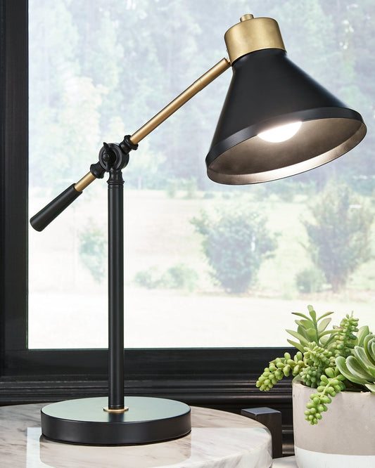 Garville Metal Desk Lamp (1/CN) Huntsville Furniture Outlet