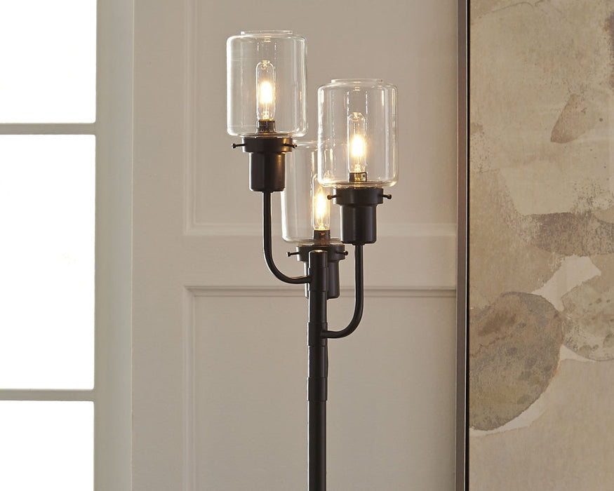 Jaak Metal Floor Lamp (1/CN) Huntsville Furniture Outlet