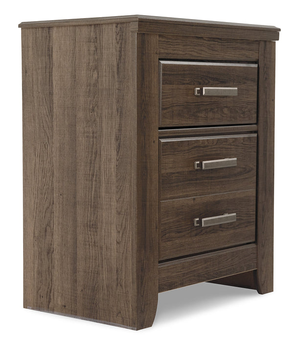 Juararo Queen Panel Bed with Mirrored Dresser, Chest and Nightstand Huntsville Furniture Outlet