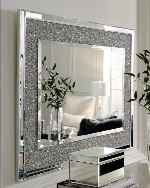 Kingsleigh Accent Mirror Huntsville Furniture Outlet