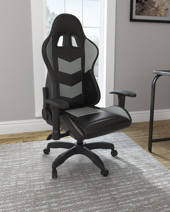Lynxtyn Home Office Swivel Desk Chair Huntsville Furniture Outlet