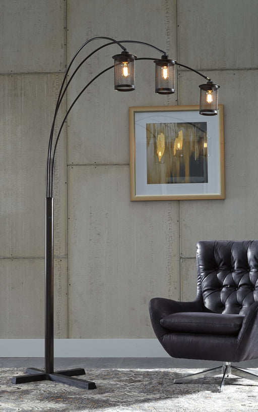 Maovesa Metal Arc Lamp (1/CN) Huntsville Furniture Outlet
