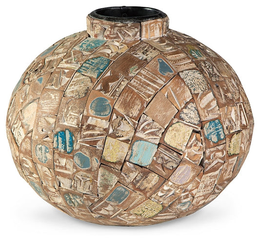 Meltland Vase Huntsville Furniture Outlet