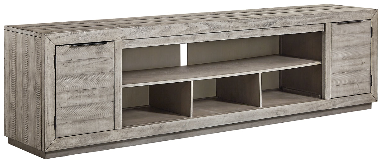 Naydell XL TV Stand w/Fireplace Option Huntsville Furniture Outlet