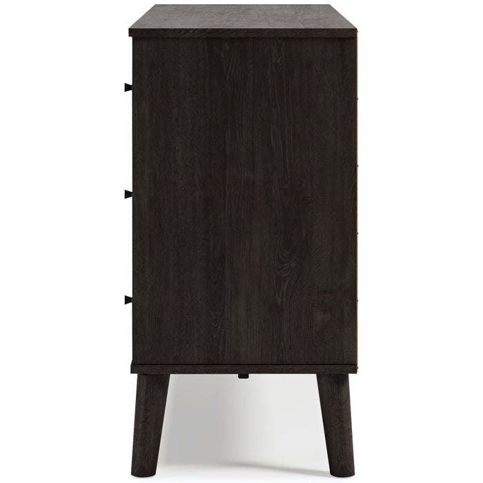 Piperton Six Drawer Dresser Huntsville Furniture Outlet